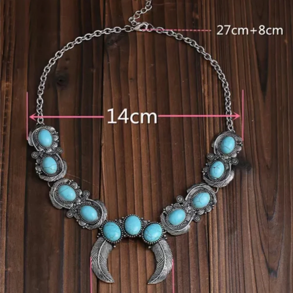New boutique vintage look squash blossom necklace - Picture 5 of 9